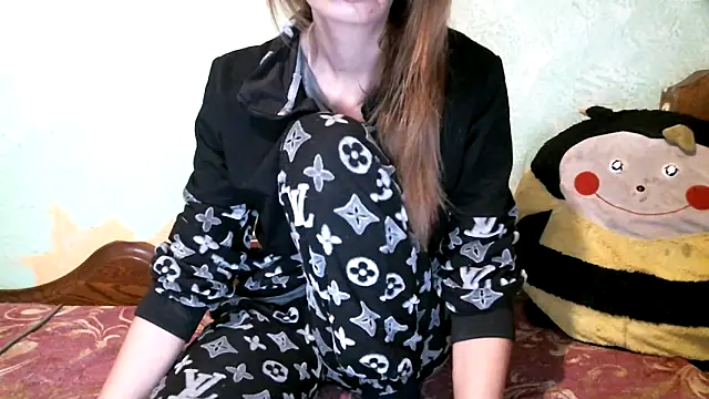 Snapshot of DennisXCaroll chatting on December 2025 05:38:02 AM DennisXCaroll online show from December 2025 05:38:02 AM