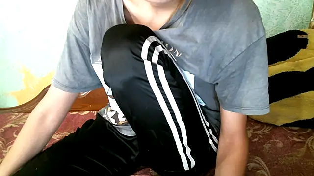 Snapshot of DennisXCaroll chatting on December 2025 07:46:02 AM DennisXCaroll online show from December 2025 07:46:02 AM