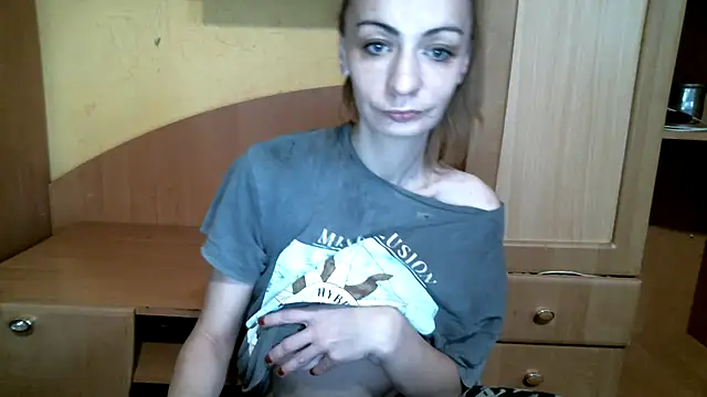 Snapshot of DennisXCaroll chatting on February 2026 07:35:01 AM DennisXCaroll online show from February 2026 07:35:01 AM