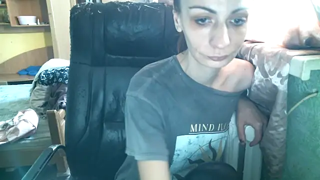 Snapshot of DennisXCaroll chatting on March 2026 07:04:02 AM DennisXCaroll online show from March 2026 07:04:02 AM