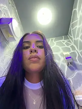 EmmaTorres  online show from February 2026 08:58:01 PM