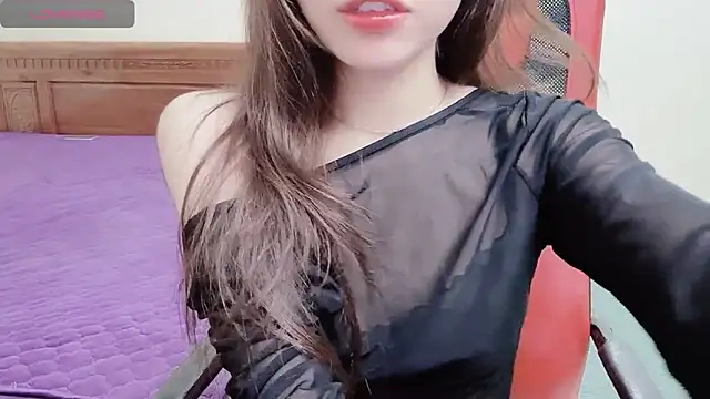 TrinhH Nabbi online show from February 2025 12:47:01 PM