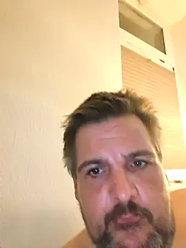 Ronny2510 online show from March 2026 10:25:01 PM