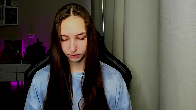 Sm0ly online show from June 2026 03:44:01 AM