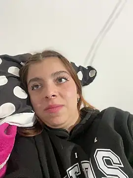 Cloew Marz online show from December 2024 01:03:01 AM