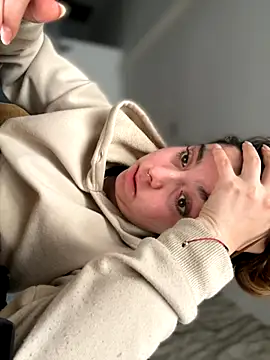 Cloew Marz online show from September 2025 10:23:02 PM