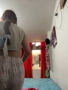 Cloew Marz online show from October 2025 07:12:01 PM