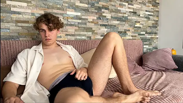 Snapshot of dymonted chatting on October 2025 09:52:01 AM dymonted online show from October 2025 09:52:01 AM