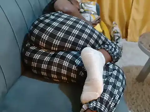 leslysexygirl online show from November 2025 08:09:02 AM