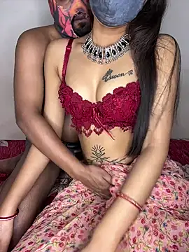 Snapshot of Suhu_love chatting on January 2025 06:32:01 PM Suhu love online show from January 2025 06:32:01 PM