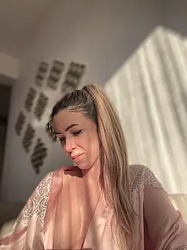 RaquelleDevon online show from March 2026 06:09:01 AM