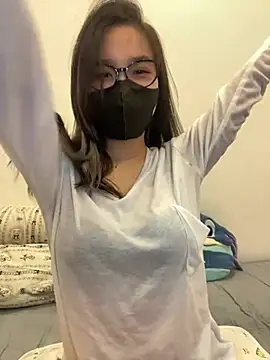 Snapshot of Lilisa_miu chatting on February 2025 04:00:02 PM Lilisa miu online show from February 2025 04:00:02 PM