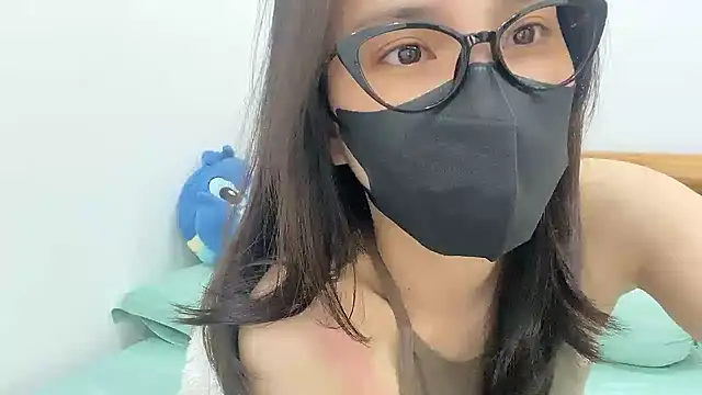 Snapshot of Lilisa_miu chatting on February 2025 03:47:01 PM Lilisa miu online show from February 2025 03:47:01 PM