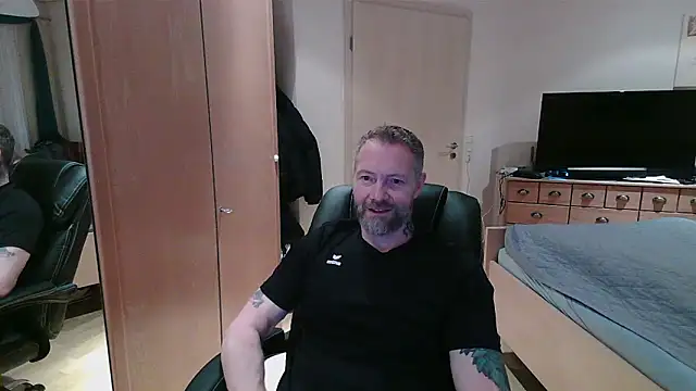 Snapshot of Rockburg chatting on March 2026 06:05:02 AM Rockburg online show from March 2026 06:05:02 AM
