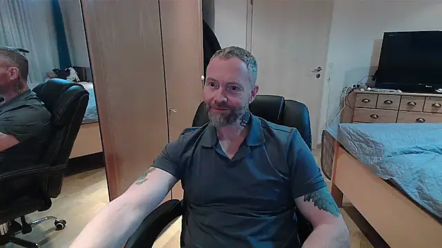 Snapshot of Rockburg chatting on March 2026 12:05:03 PM Rockburg online show from March 2026 12:05:03 PM