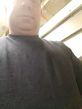 Policeman20742 online show from September 2025 03:41:02 AM