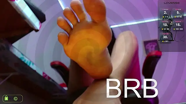 Snapshot of Miss_scarllet_ chatting on December 2024 01:02:02 PM Miss scarllet online show from December 2024 01:02:02 PM