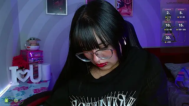 Snapshot of Miss_scarllet_ chatting on December 2024 04:16:02 PM Miss scarllet online show from December 2024 04:16:02 PM