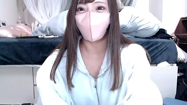  chanMOMO  online show from March 2025 07:17:01 PM