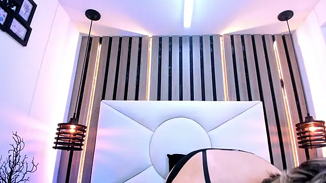 Cutie Shy  online show from January 2026 07:17:02 PM