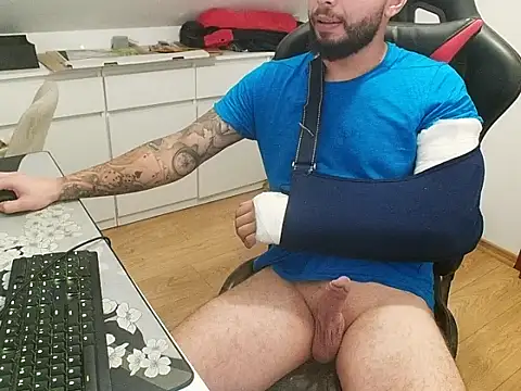 prezydentcam online show from October 2025 10:57:02 AM