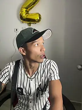 TommyGun 22 online show from March 2025 09:56:01 PM