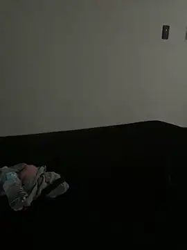 lolitalamasbonita01 online show from October 2025 03:00:01 PM