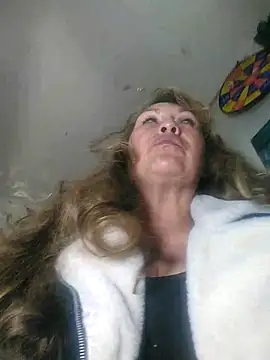 Kazsandraa online show from February 2026 04:05:02 AM