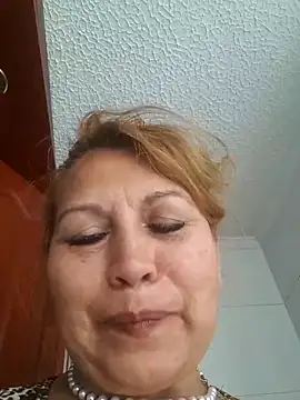 Kazsandraa online show from May 2026 09:08:02 PM