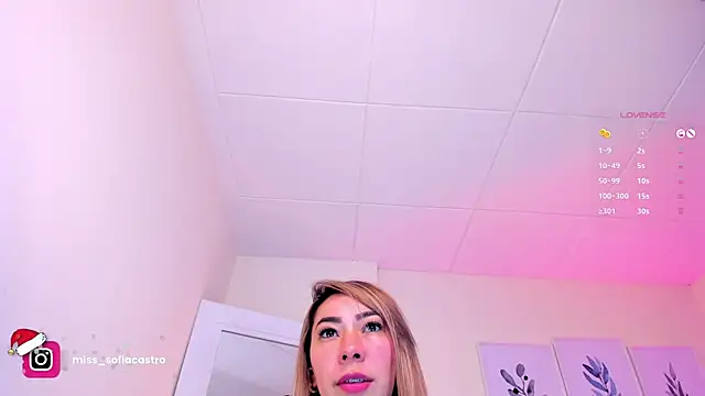 Snapshot of miss_sofiaa chatting on December 2024 11:54:02 AM miss sofiaa online show from December 2024 11:54:02 AM