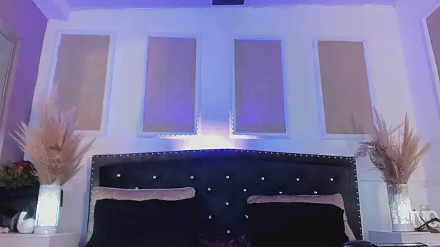 queen satin online show from March 2025 09:09:01 AM