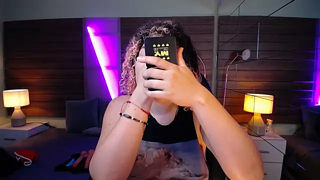 Kateryn  online show from January 2025 04:19:02 PM