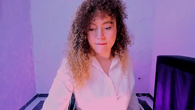 Kateryn  online show from November 2025 05:22:01 PM