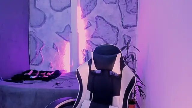 Kateryn  online show from February 2026 09:51:01 PM