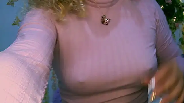 Crysrus online show from February 2025 11:28:02 PM