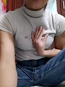 Snapshot of Cute_lady99 chatting on December 2025 02:19:02 AM Cute lady99 online show from December 2025 02:19:02 AM