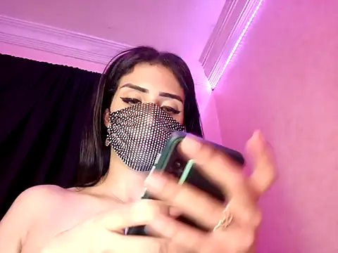 ---sophia--- online show from September 2025 09:34:02 AM