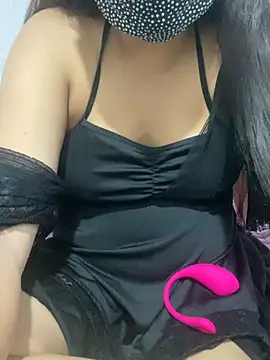 Crowny girl online show from March 2026 03:12:01 AM