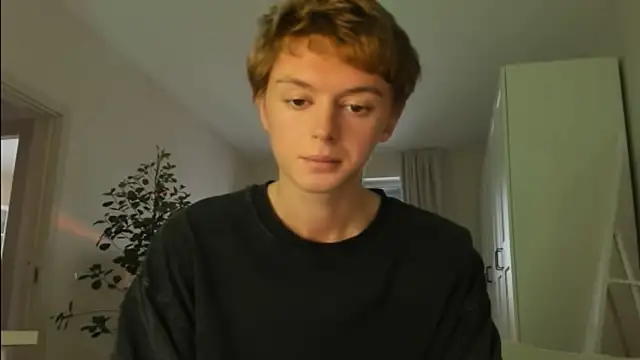 agelandreww online show from January 2026 12:40:02 PM