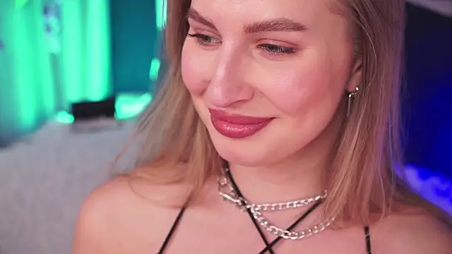 Snapshot of AnnLevine chatting on January 2025 12:17:01 PM AnnLevine online show from January 2025 12:17:01 PM