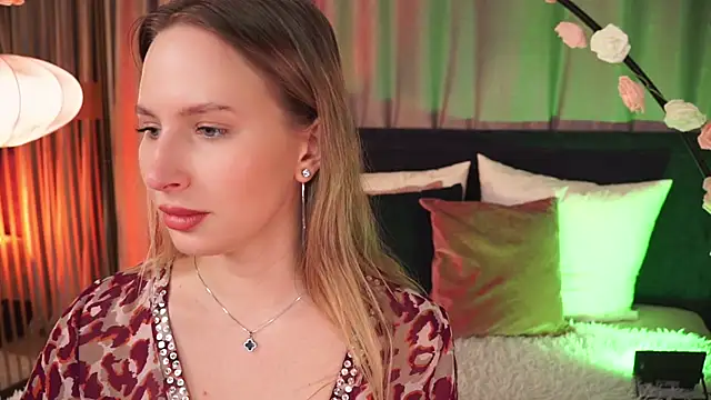 Snapshot of AnnLevine chatting on February 2025 12:33:02 PM AnnLevine online show from February 2025 12:33:02 PM