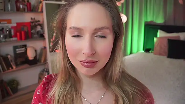 Snapshot of AnnLevine chatting on March 2025 09:25:02 AM AnnLevine online show from March 2025 09:25:02 AM