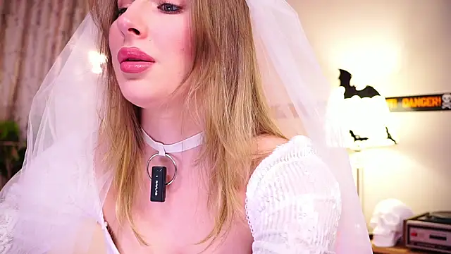 Snapshot of AnnLevine chatting on October 2025 02:07:01 PM AnnLevine online show from October 2025 02:07:01 PM