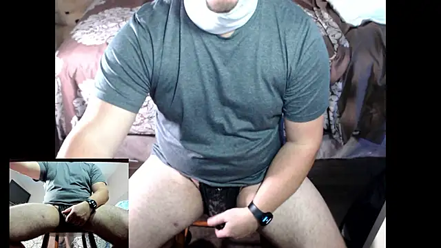 Snapshot of fatboi2slim123 chatting on January 2025 04:48:01 PM fatboi2slim123 online show from January 2025 04:48:01 PM