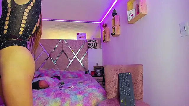 parejacaliente20154 online show from March 2026 01:34:01 PM