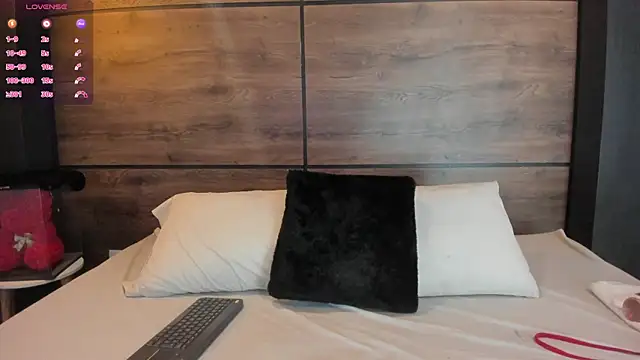 Leamonroe   online show from January 2025 04:37:02 PM