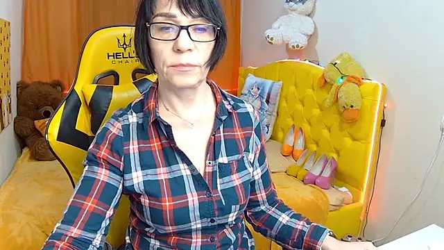 Snapshot of SandraHormas chatting on January 2025 04:55:02 PM SandraHormas online show from January 2025 04:55:02 PM