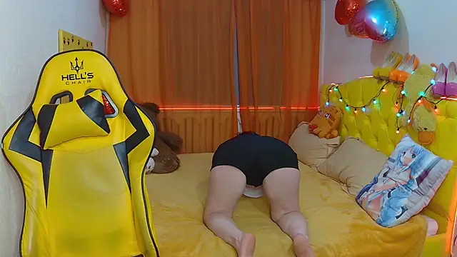 Snapshot of SandraHormas chatting on March 2025 10:38:02 AM SandraHormas online show from March 2025 10:38:02 AM