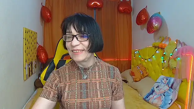 Snapshot of SandraHormas chatting on March 2025 08:07:02 AM SandraHormas online show from March 2025 08:07:02 AM