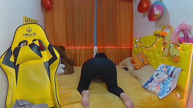 Snapshot of SandraHormas chatting on March 2025 11:21:01 AM SandraHormas online show from March 2025 11:21:01 AM